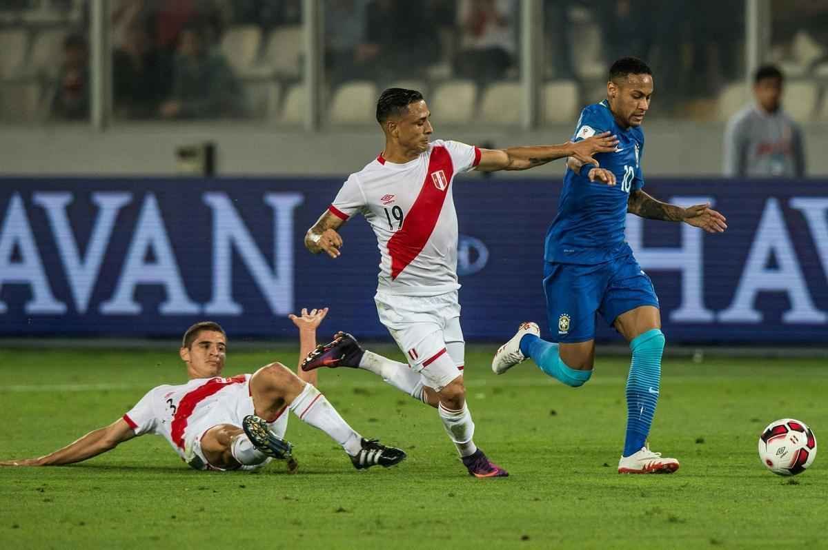 Brasil vence Peru por 2 a 0, no Estdio Nacional, em Lima, com gols de Gabriel Jesus e Renato Augusto