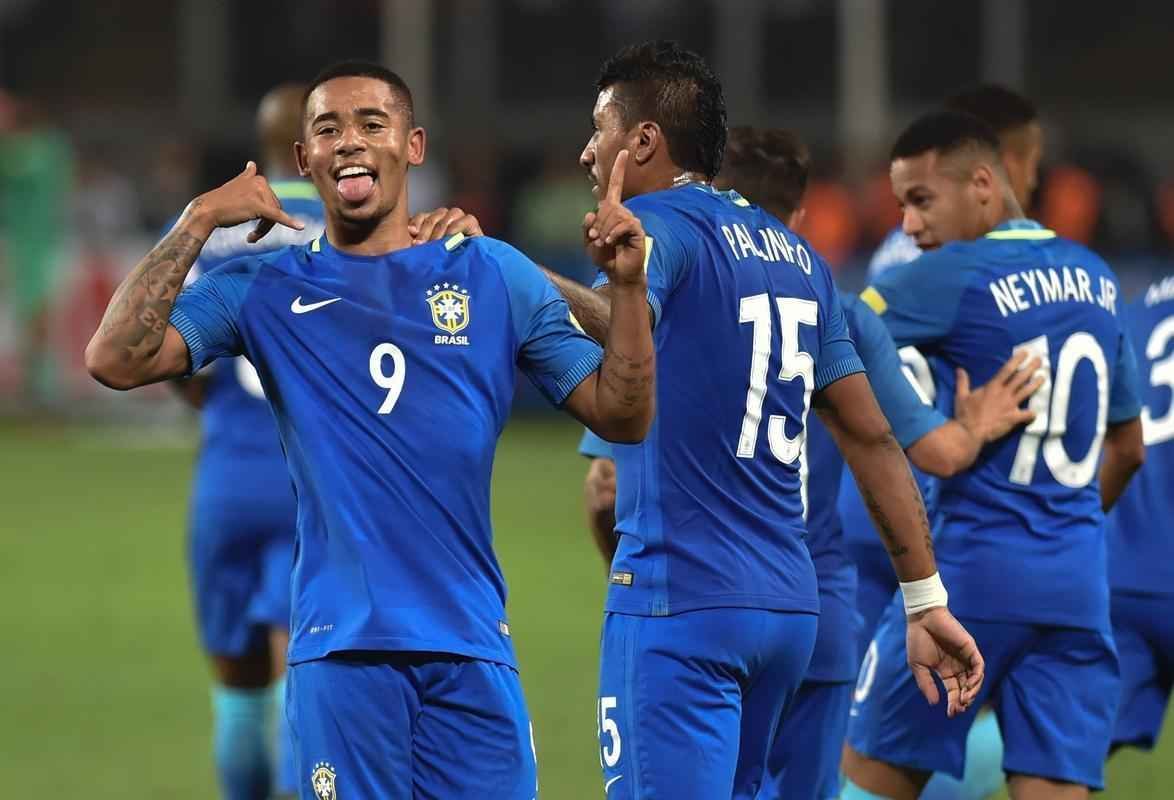 Brasil vence Peru por 2 a 0, no Estdio Nacional, em Lima, com gols de Gabriel Jesus e Renato Augusto