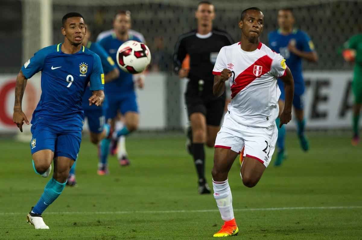 Brasil vence Peru por 2 a 0, no Estdio Nacional, em Lima, com gols de Gabriel Jesus e Renato Augusto
