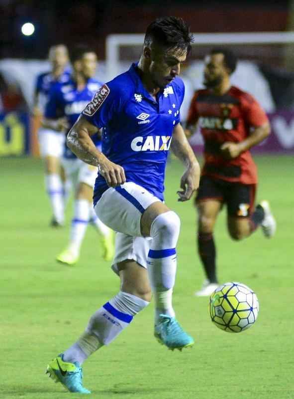 Imagens do jogo entre Sport e Cruzeiro na Ilha do Retiro