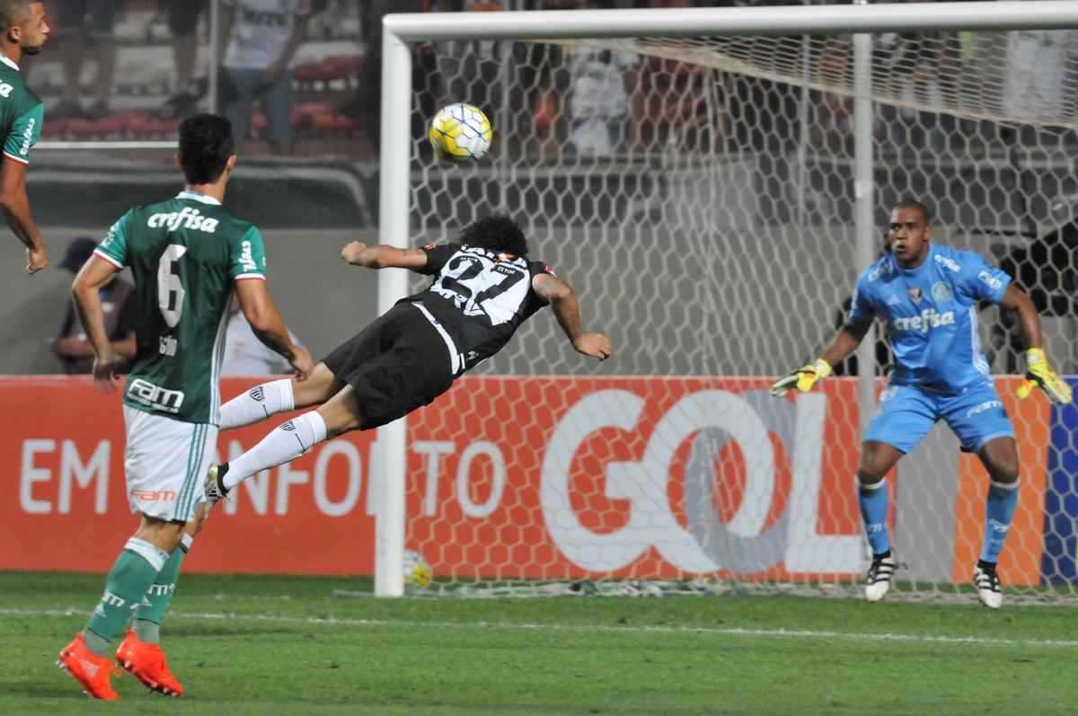 Imagens da partida entre Atltico e Palmeiras, no Independncia, pela 35 rodada do Brasileiro