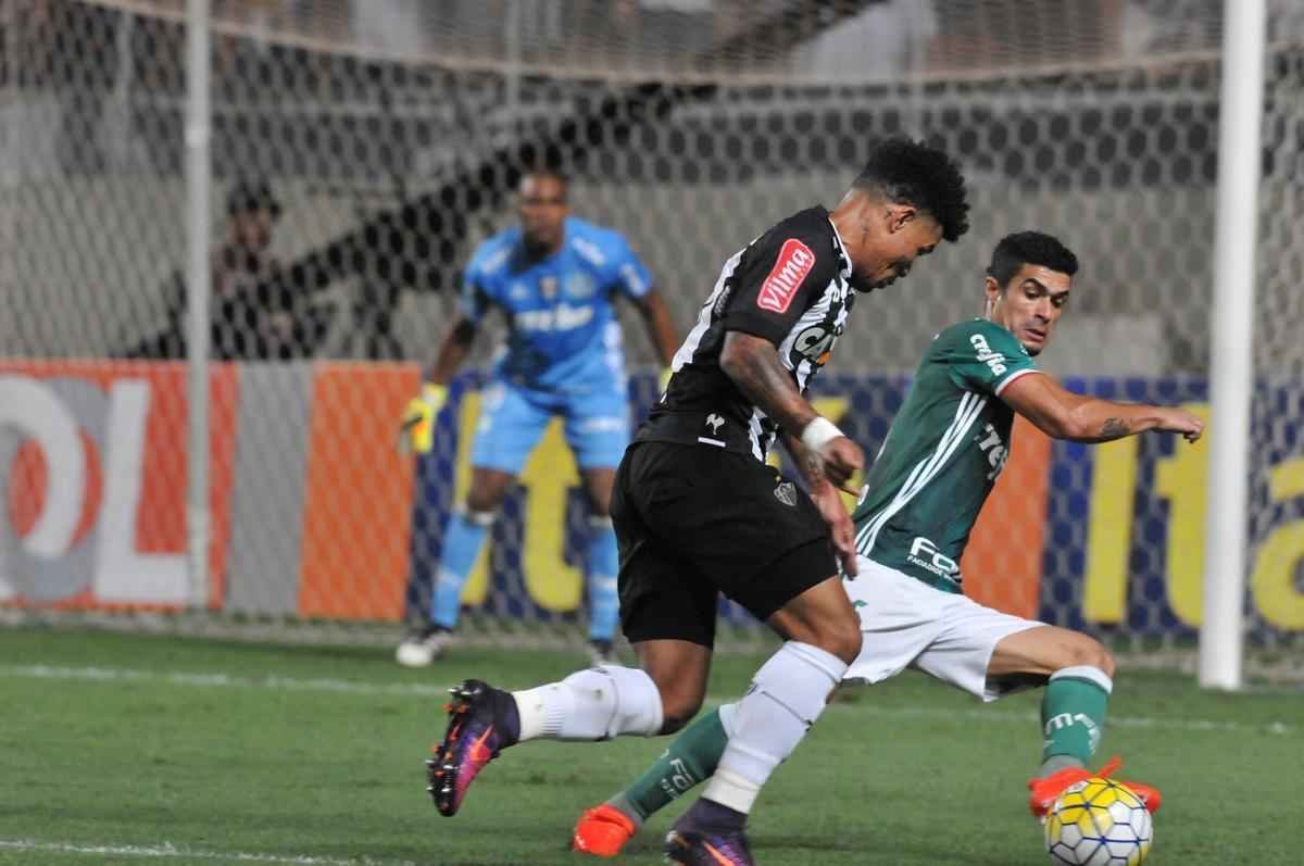 Imagens da partida entre Atltico e Palmeiras, no Independncia, pela 35 rodada do Brasileiro