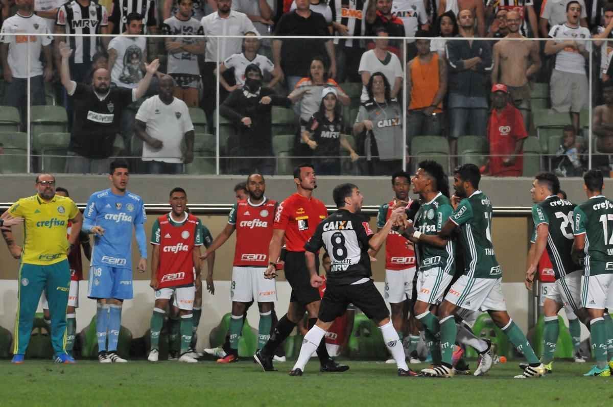 Imagens da partida entre Atltico e Palmeiras, no Independncia, pela 35 rodada do Brasileiro