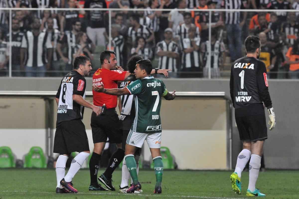 Imagens da partida entre Atltico e Palmeiras, no Independncia, pela 35 rodada do Brasileiro