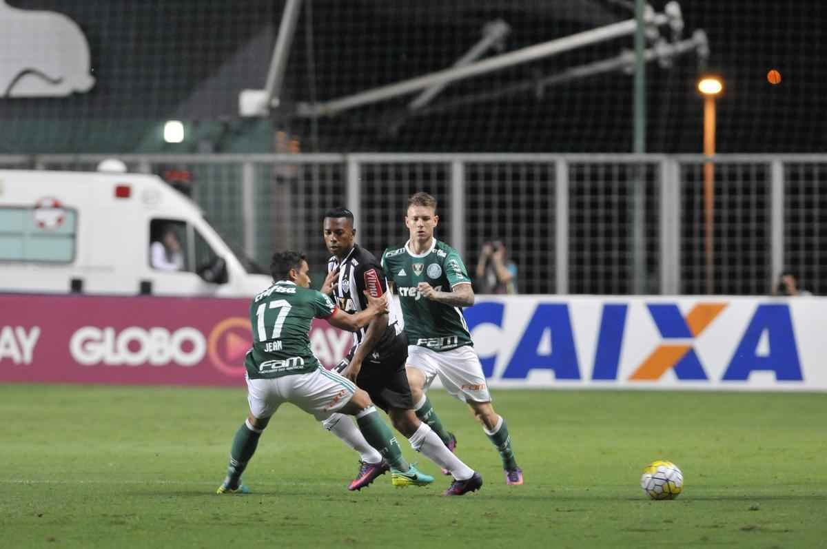 Imagens da partida entre Atltico e Palmeiras, no Independncia, pela 35 rodada do Brasileiro