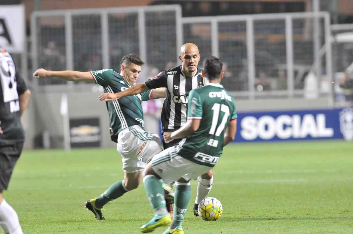 Imagens da partida entre Atltico e Palmeiras, no Independncia, pela 35 rodada do Brasileiro