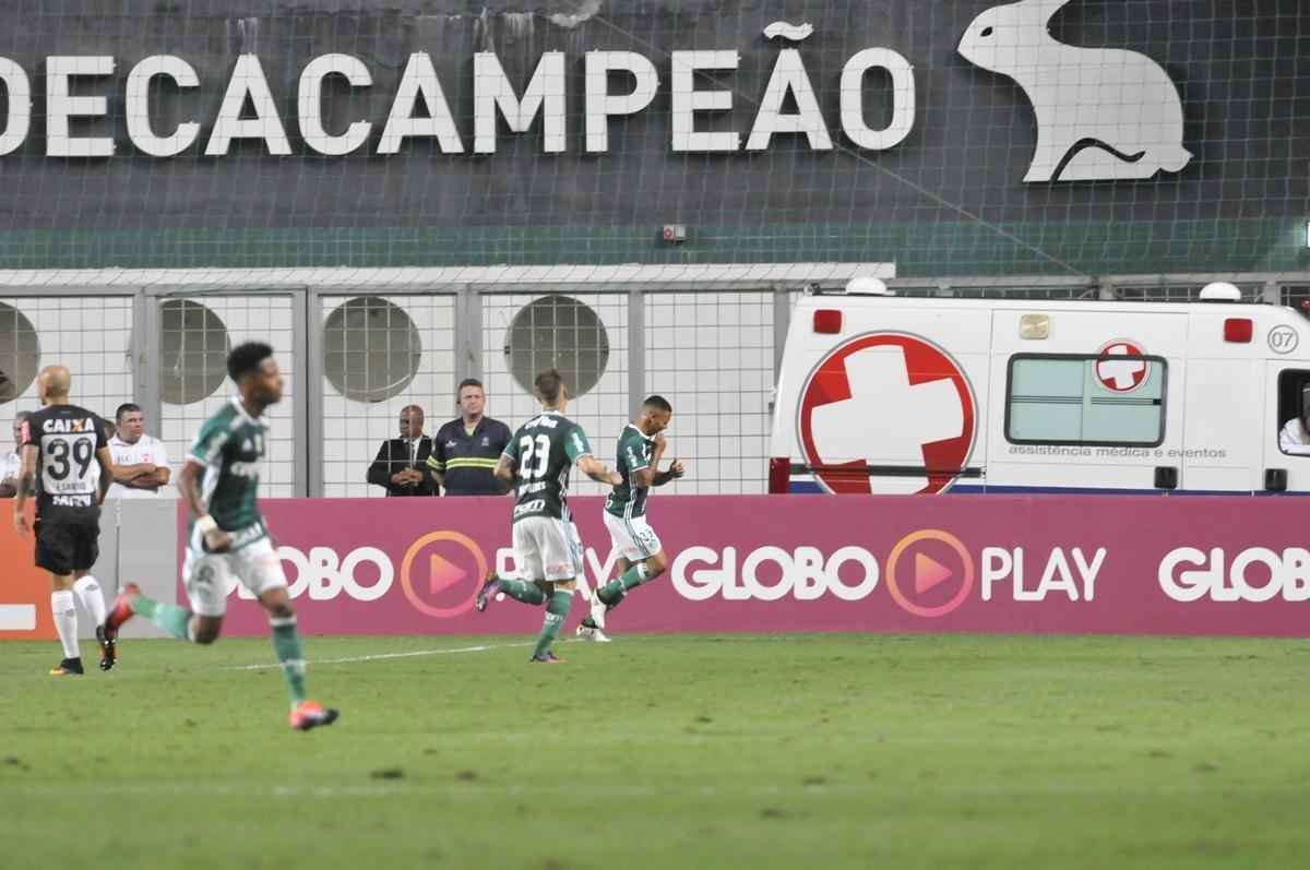 Imagens da partida entre Atltico e Palmeiras, no Independncia, pela 35 rodada do Brasileiro