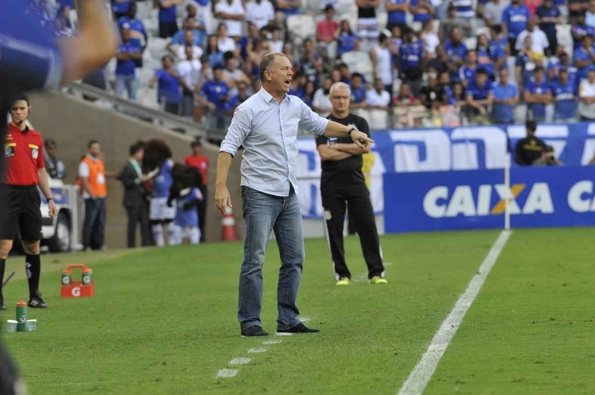 Confira imagens da partida entre Cruzeiro x Santos, no Mineiro