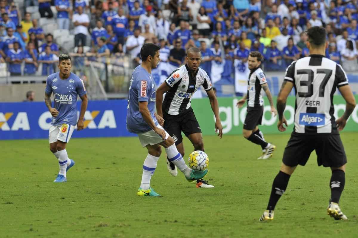 Confira imagens da partida entre Cruzeiro x Santos, no Mineiro