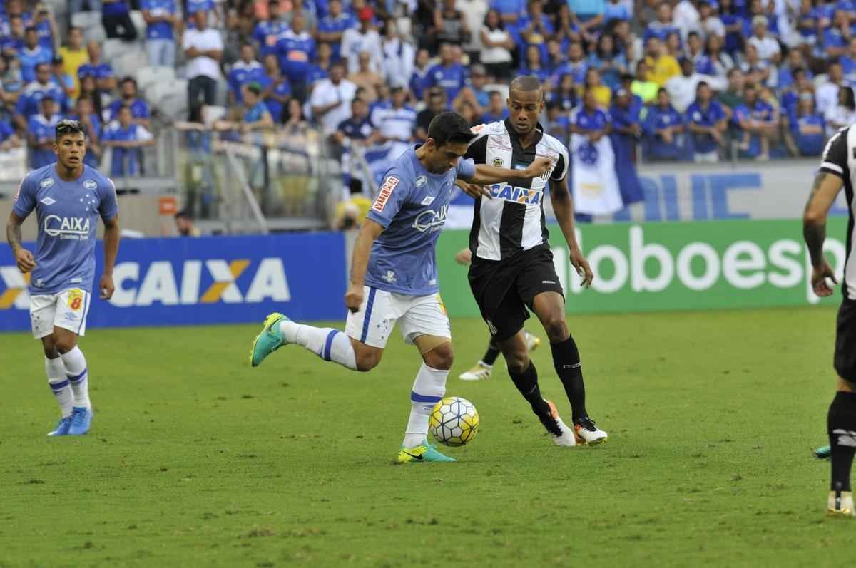 Confira imagens da partida entre Cruzeiro x Santos, no Mineiro