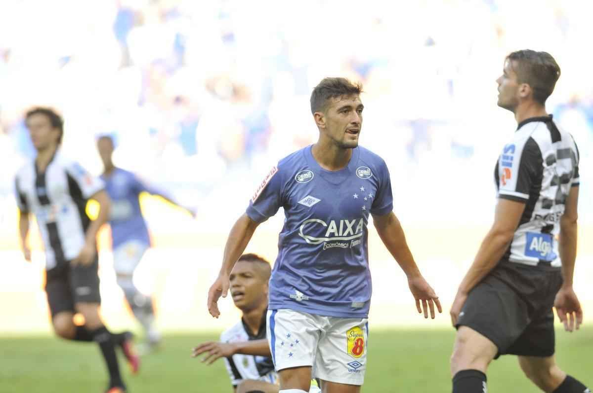 Confira imagens da partida entre Cruzeiro x Santos, no Mineiro