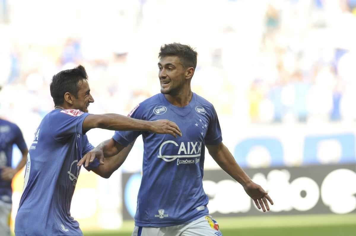 Confira imagens da partida entre Cruzeiro x Santos, no Mineiro