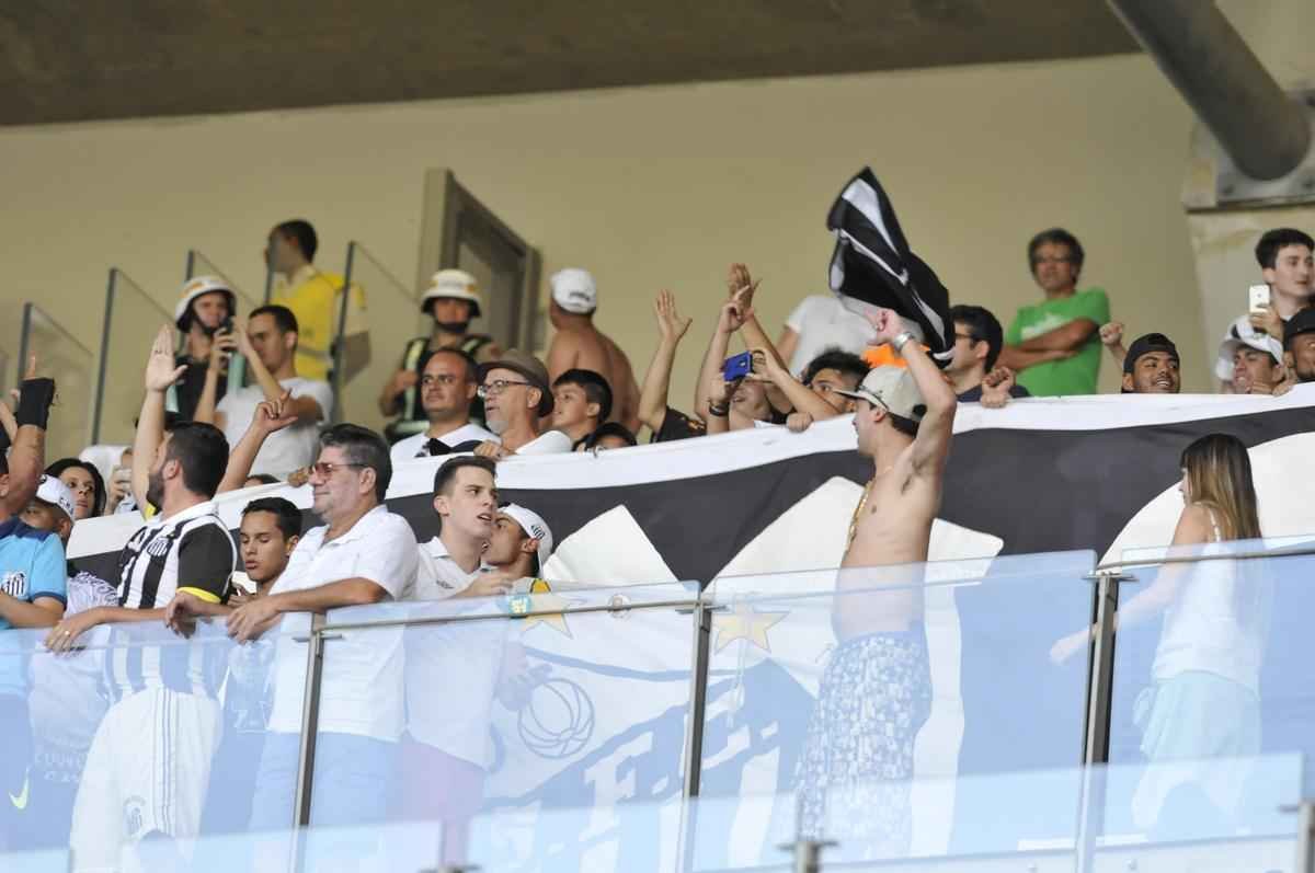 Confira imagens da partida entre Cruzeiro x Santos, no Mineiro