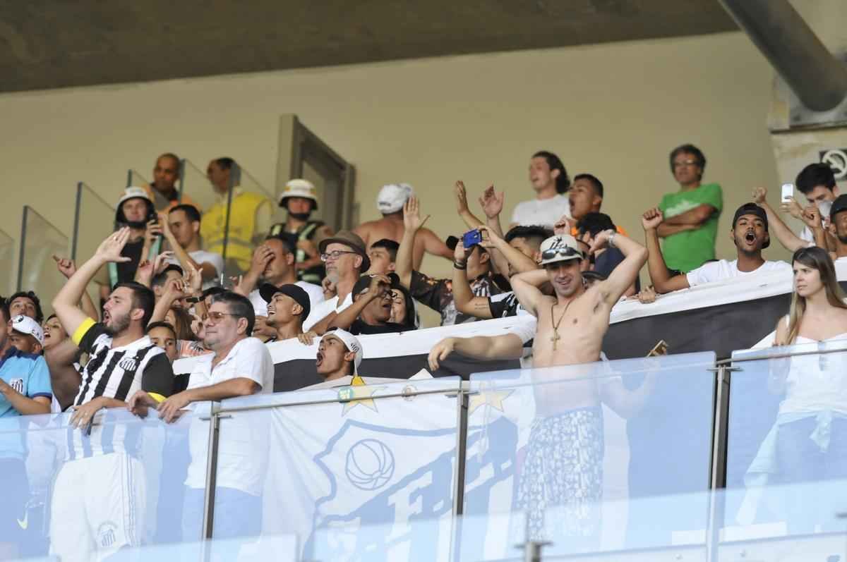 Confira imagens da partida entre Cruzeiro x Santos, no Mineiro