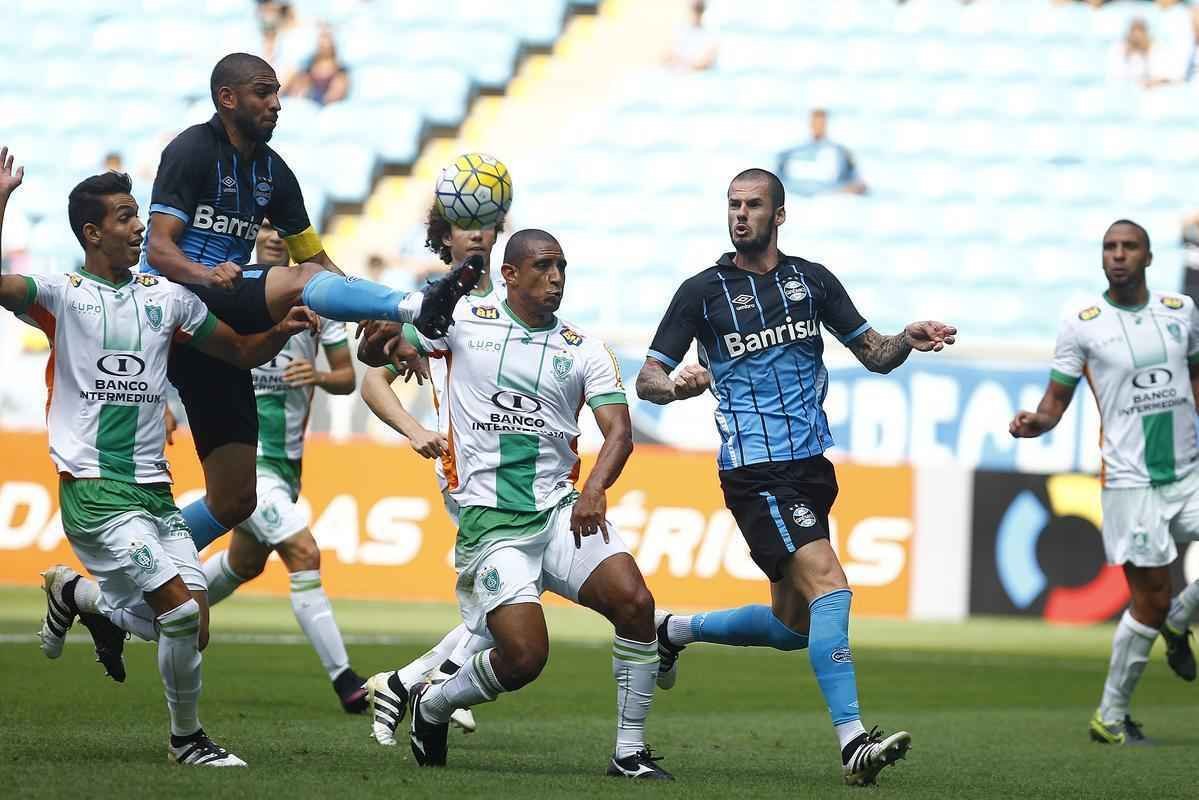 Amrica visitou o Grmio, no Rio Grande do Sul, e saiu derrotado por 3 a 0