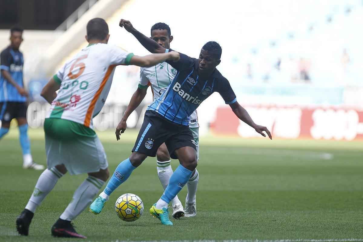 Amrica visitou o Grmio, no Rio Grande do Sul, e saiu derrotado por 3 a 0