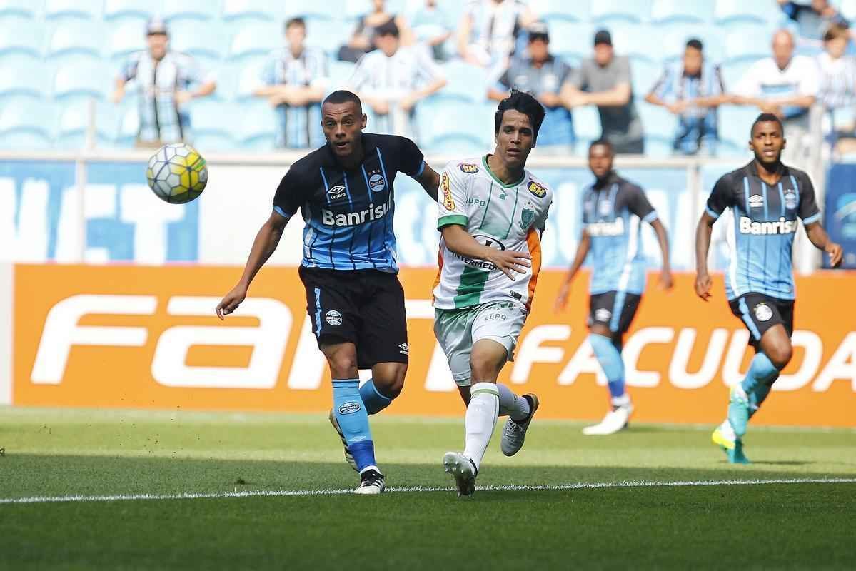 Amrica visitou o Grmio, no Rio Grande do Sul, e saiu derrotado por 3 a 0