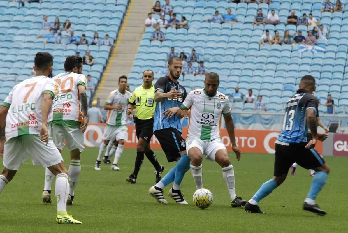Amrica visitou o Grmio, no Rio Grande do Sul, e saiu derrotado por 3 a 0