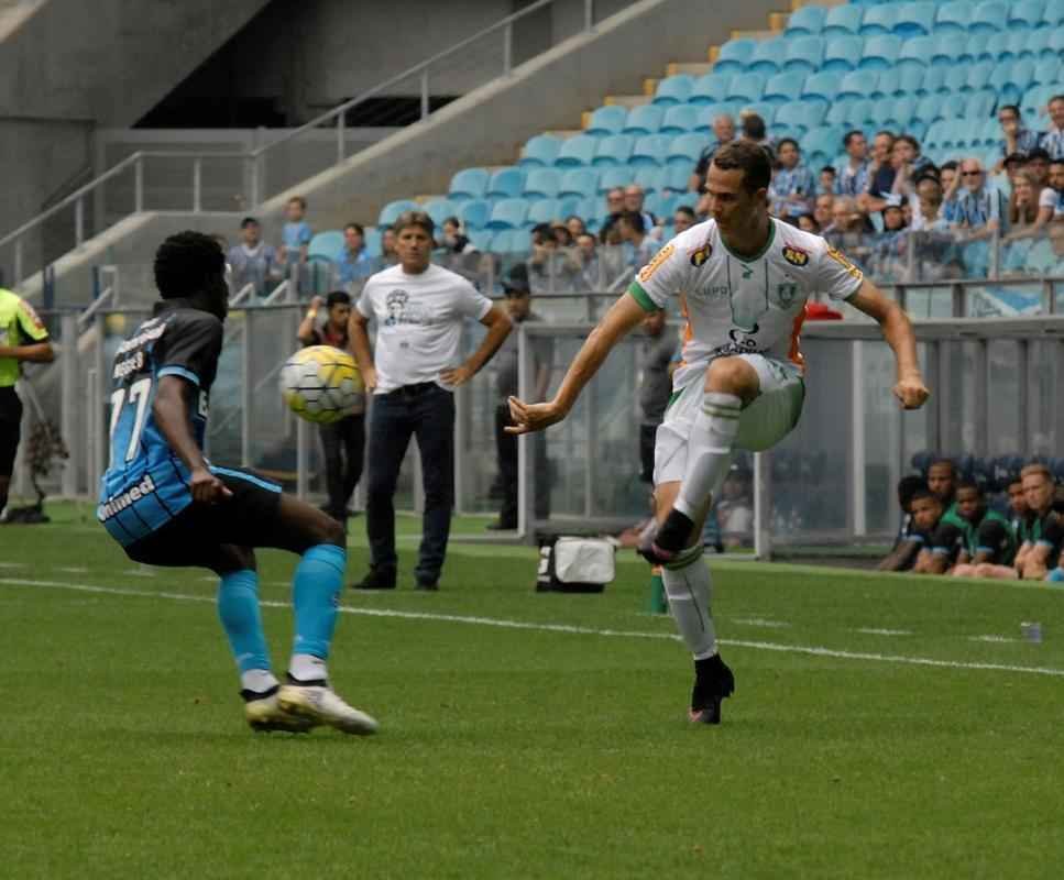 Amrica visitou o Grmio, no Rio Grande do Sul, e saiu derrotado por 3 a 0