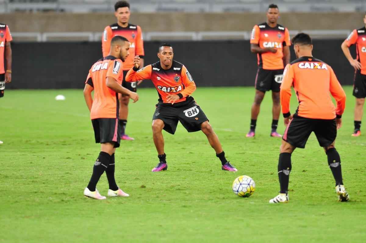 Imagens do treino do Atltico no Mineiro