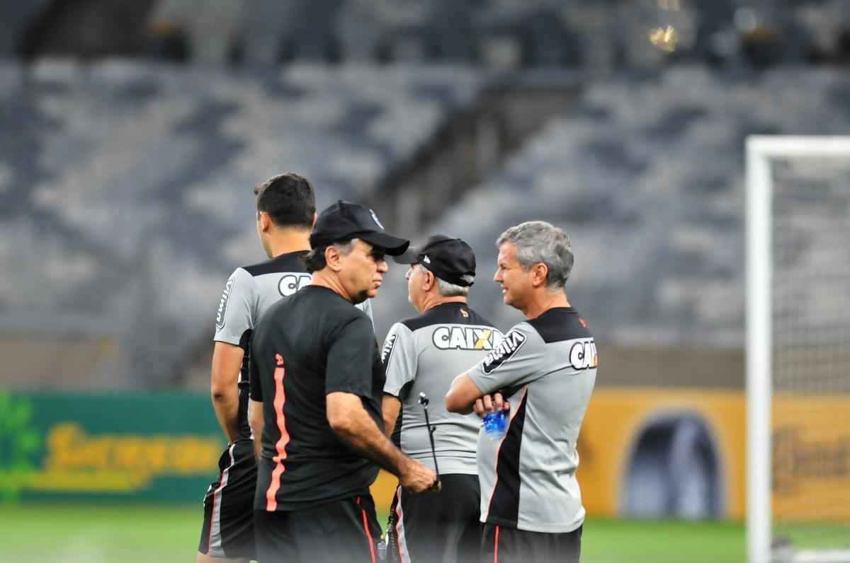 Imagens do treino do Atltico no Mineiro