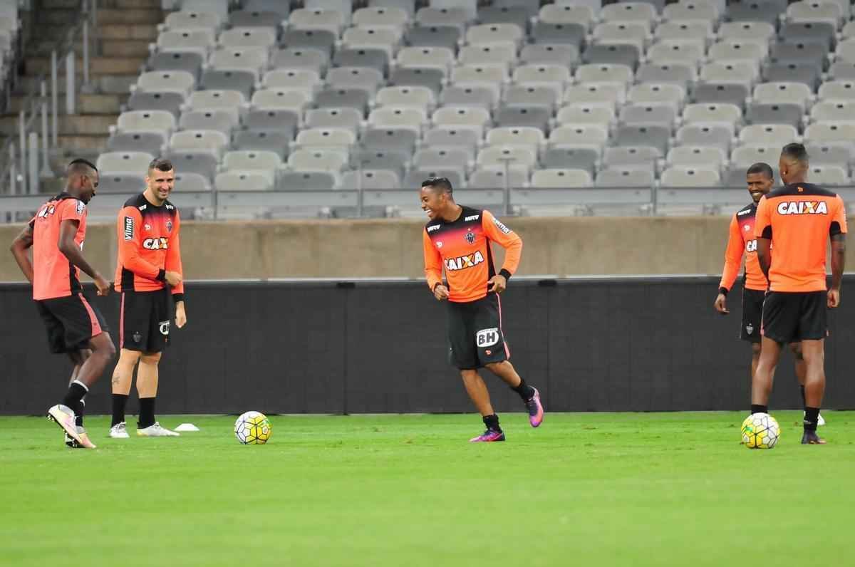 Imagens do treino do Atltico no Mineiro