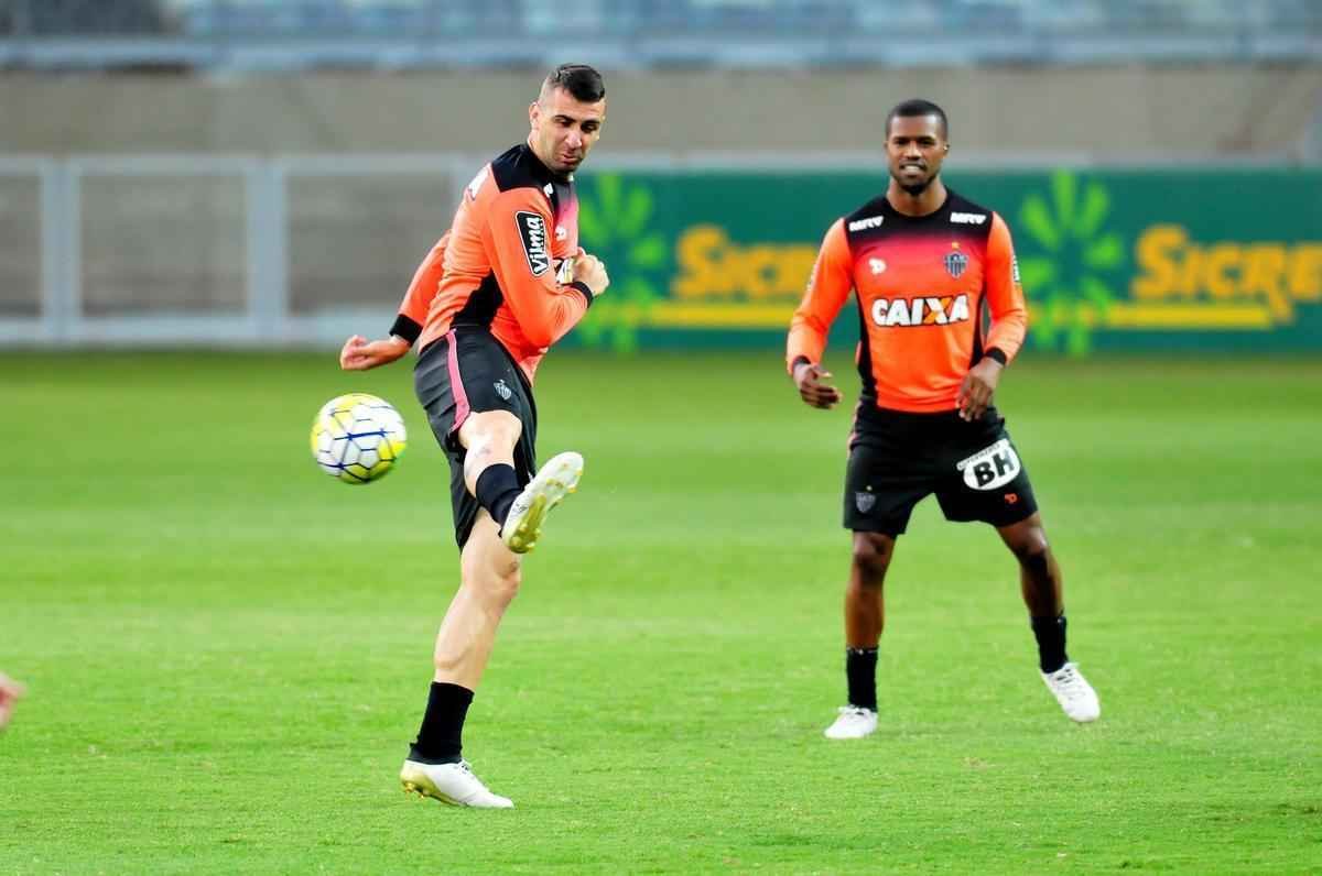 Imagens do treino do Atltico no Mineiro