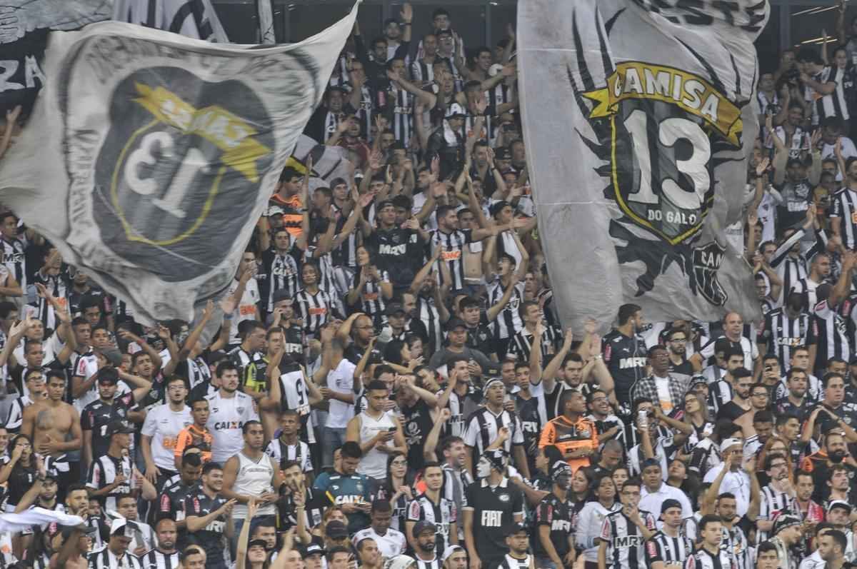 Imagens das torcidas de Atltico e Grmio, no Mineiro, pela deciso da Copa do Brasil