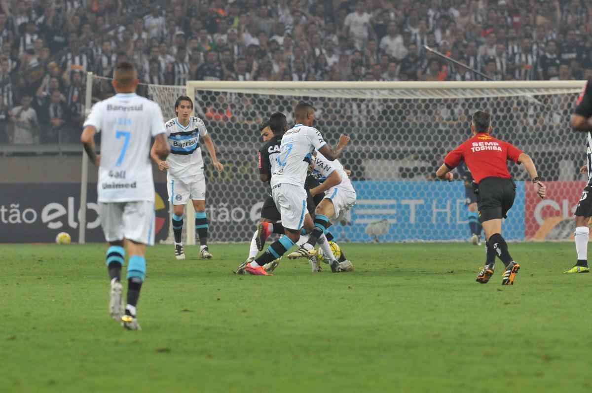 Imagens da deciso da Copa do Brasil, entre Atltico e Grmio, no Mineiro