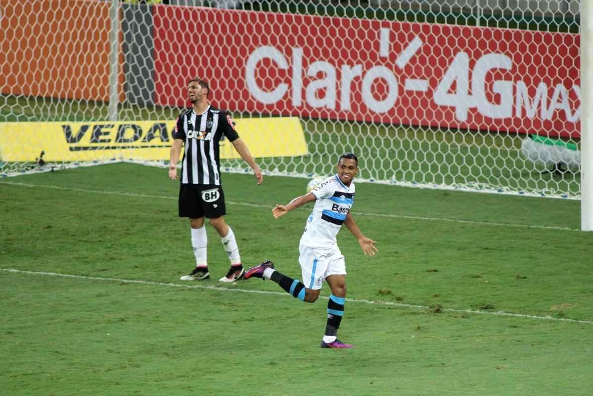 Pedro Rocha marcou o primeiro gol do Grmio e calou o Mineiro