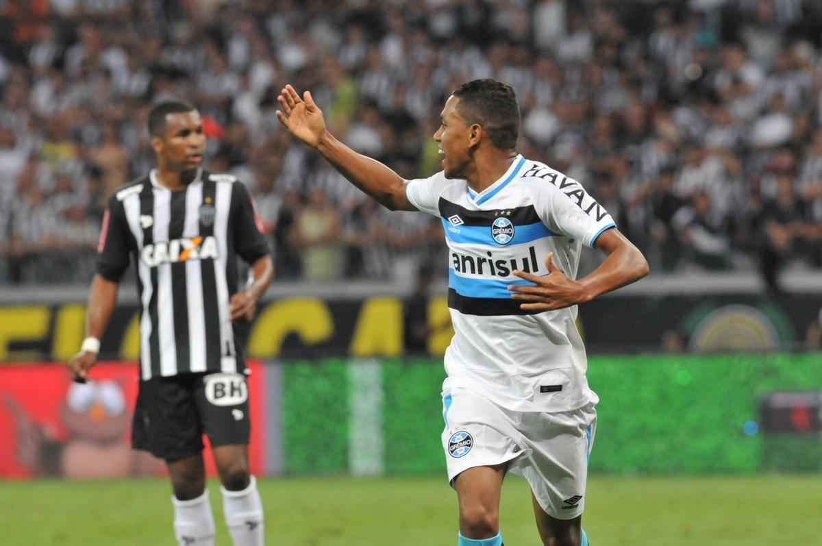 Pedro Rocha cala o Mineiro com primeiro gol do Grmio no jogo de ida da final da Copa do Brasil