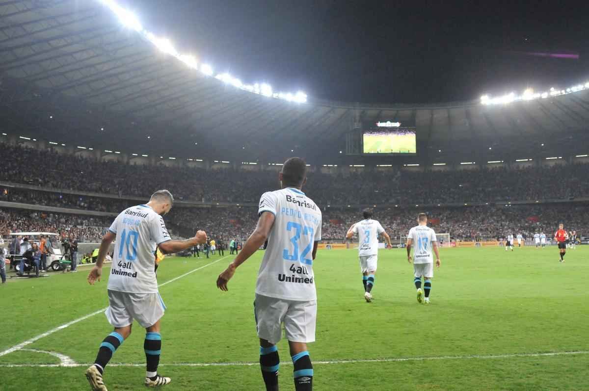 Pedro Rocha cala o Mineiro com primeiro gol do Grmio no jogo de ida da final da Copa do Brasil