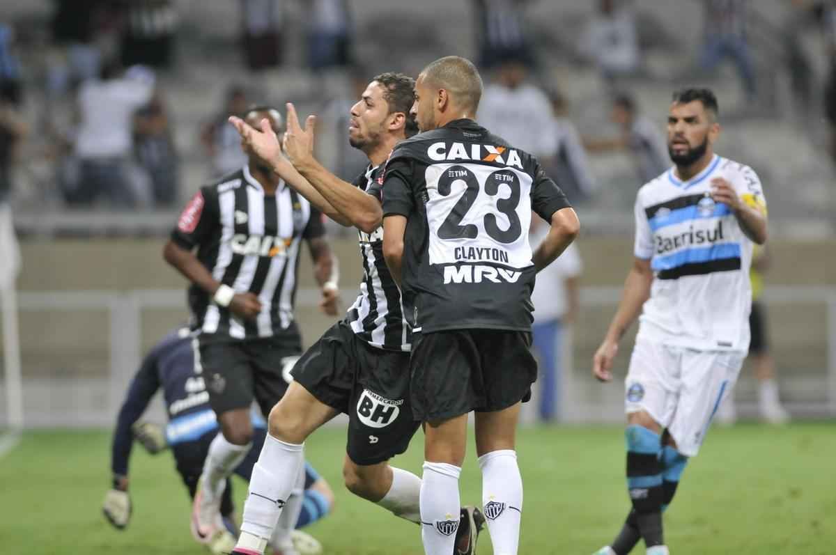 Gabriel marcou o gol de honra do Galo no Mineiro, no primeiro duelo da final, diminuindo para 2 a 1