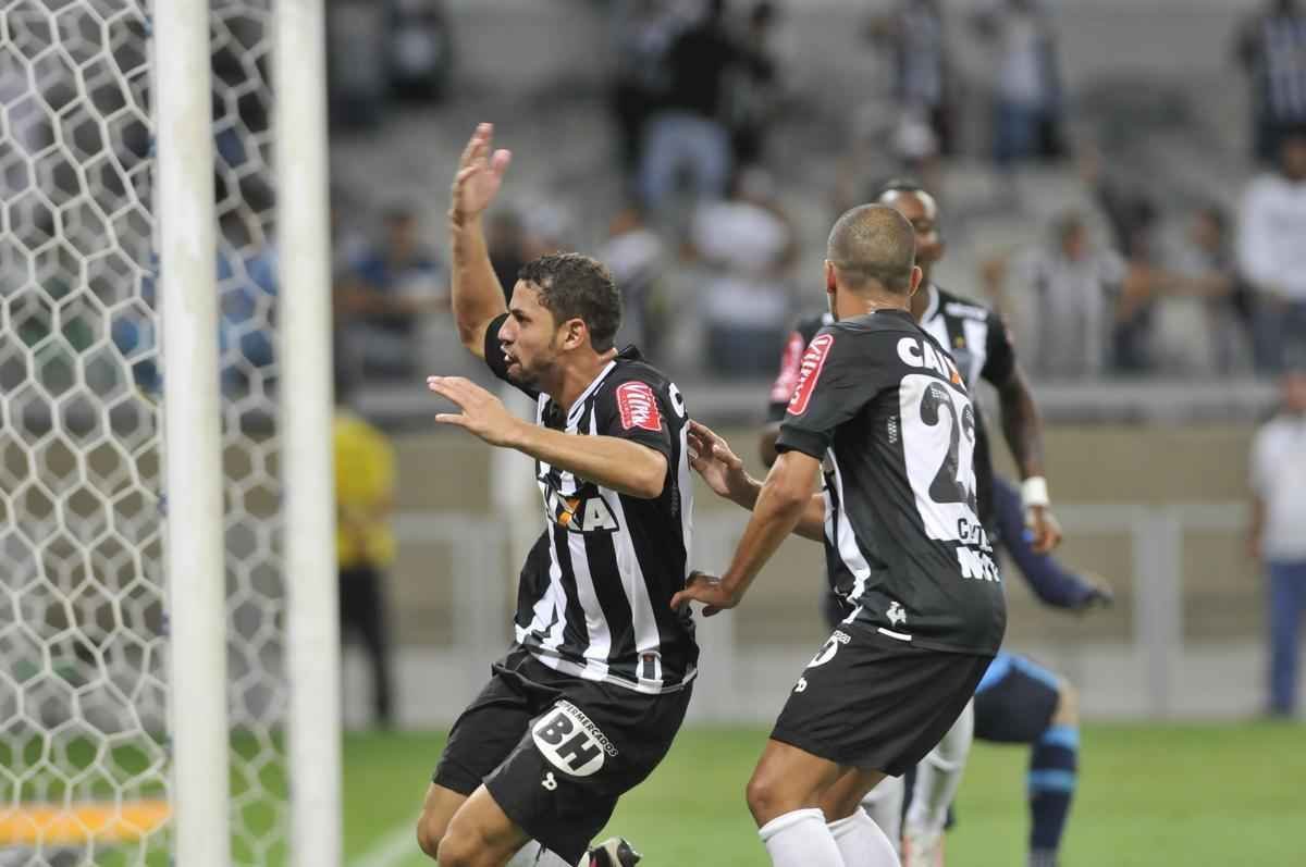 Gabriel marcou o gol de honra do Galo no Mineiro, no primeiro duelo da final, diminuindo para 2 a 1