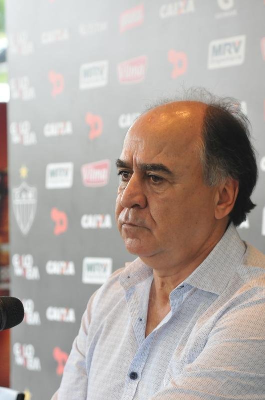 Tcnico Marcelo Oliveira deu entrevista de despedida na Cidade da Galo