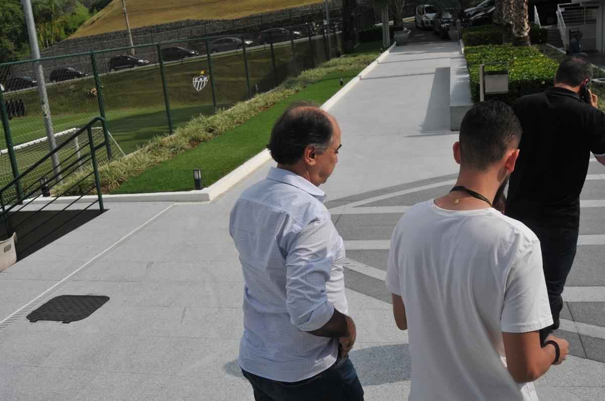 Tcnico Marcelo Oliveira deu entrevista de despedida na Cidade da Galo