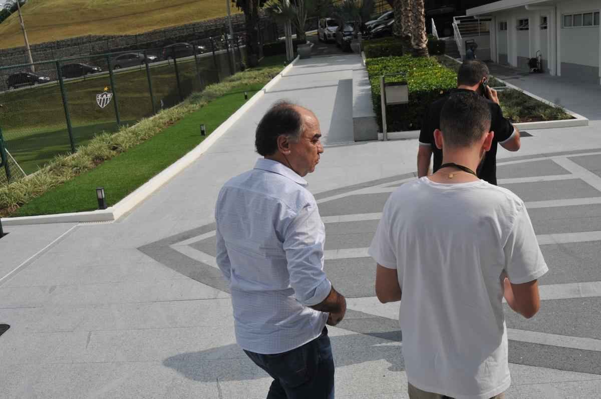 Tcnico Marcelo Oliveira deu entrevista de despedida na Cidade da Galo