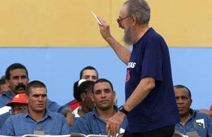 Fidel Castro  em jogo de beisebol dos Jogos Pan-Americanos de 1999, em Cuba