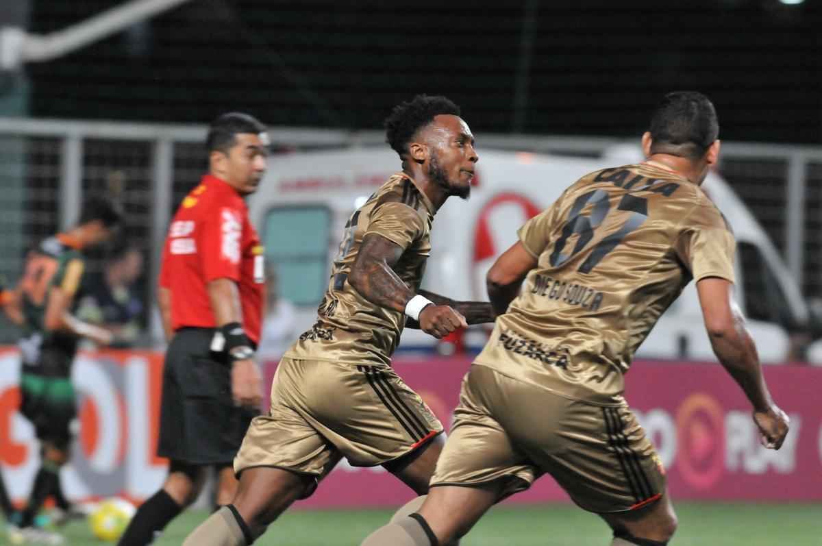 Fotos de Amrica x Sport, no Independncia, pela 37 rodada da Srie A (Rodrigo Clemente/EM D.A Press)