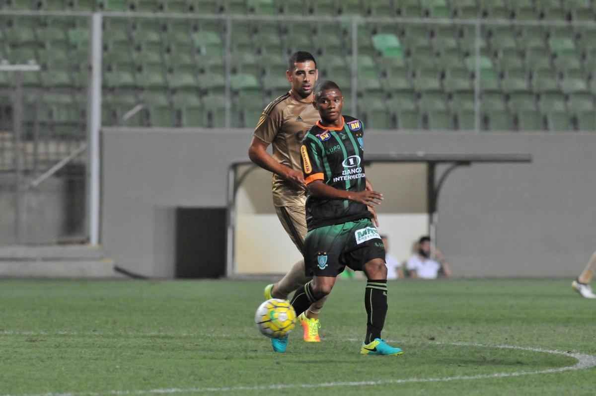 Fotos de Amrica x Sport, no Independncia, pela 37 rodada da Srie A (Rodrigo Clemente/EM D.A Press)