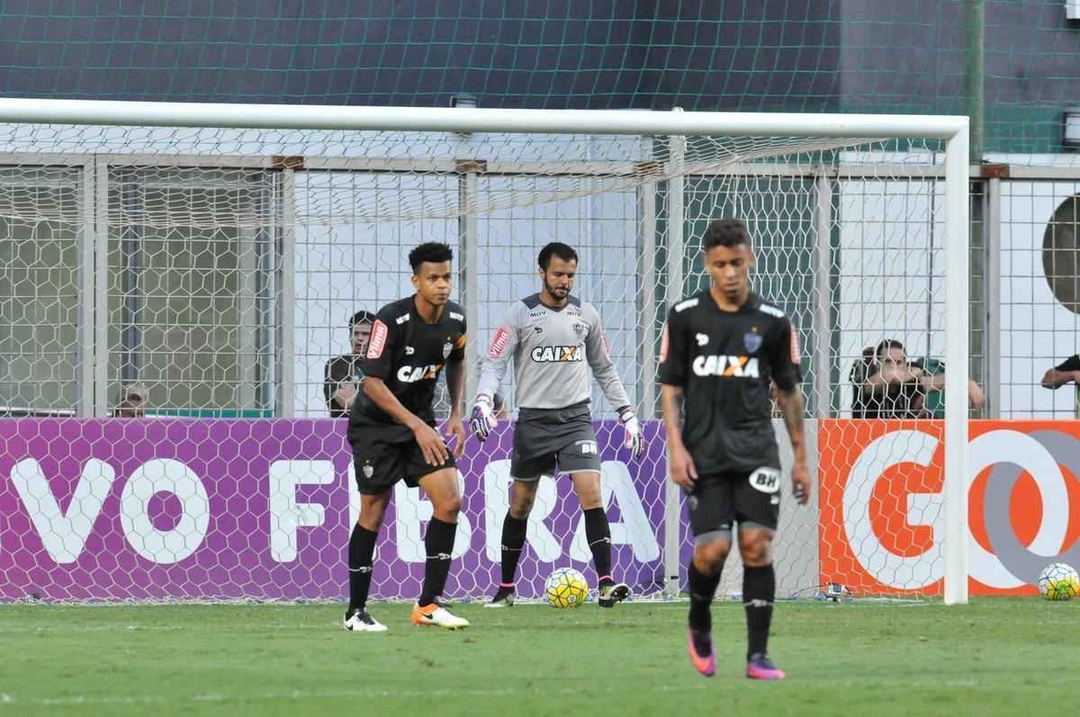 Gilberto marcou o gol da vitria de virada do So Paulo no Independncia