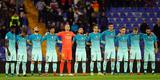 Barcelona faz homenagem  Chapecoense antes do jogo contra o Hercules, pela Copa do Rei