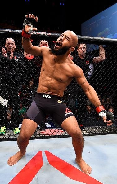 Demetrious Johnson vence Tim Elliott por deciso unnime, no TUF 24 Finale, em Las Vegas, e defende o cinturo do peso mosca pela nona vez