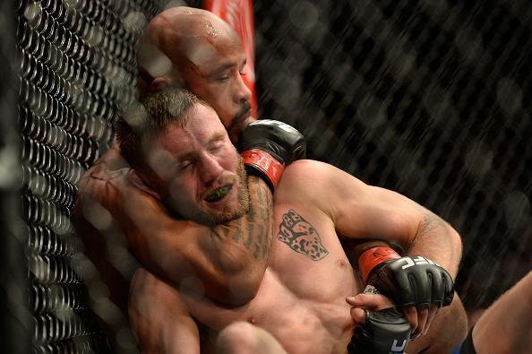 Demetrious Johnson vence Tim Elliott por deciso unnime, no TUF 24 Finale, em Las Vegas, e defende o cinturo do peso mosca pela nona vez