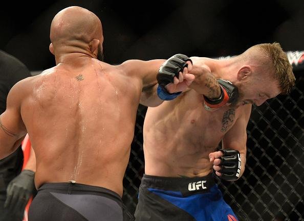 Demetrious Johnson vence Tim Elliott por deciso unnime, no TUF 24 Finale, em Las Vegas, e defende o cinturo do peso mosca pela nona vez
