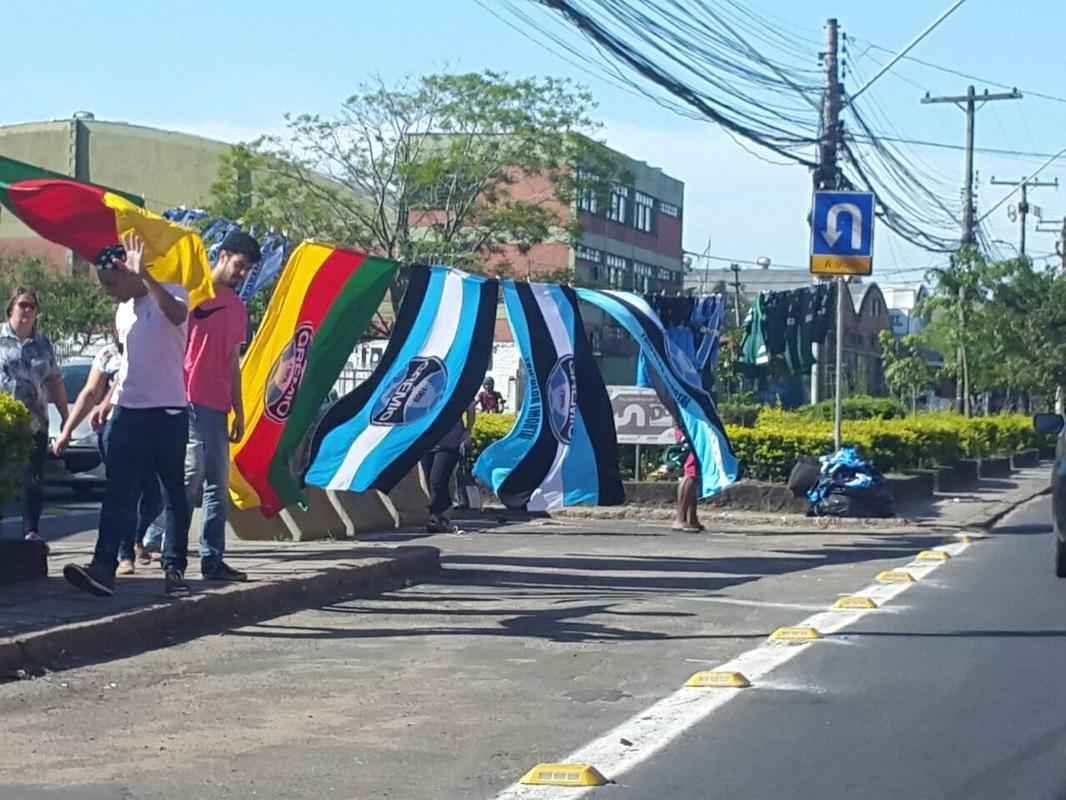 Ambiente na Arena antes da final da Copa do Brasil entre Grmio e Atltico