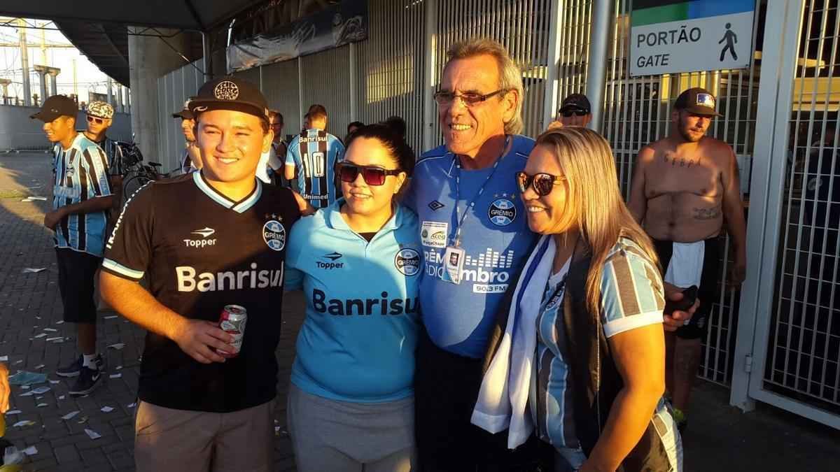Ambiente na Arena antes da final da Copa do Brasil entre Grmio e Atltico