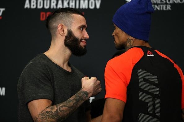 Pesagem do UFC Fight Night em Albany - Shane Burgos (66kg) x Tiago Trator (66kg)
