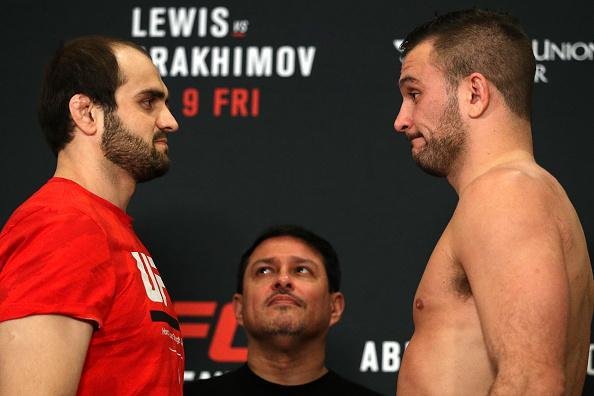 Pesagem do UFC Fight Night em Albany - Saparbek Safarov (93kg) x Gian Villante (93,3kg)