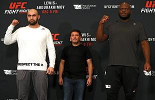 Pesagem do UFC Fight Night em Albany - Shamil Abdurakhimov e Derrick Lewis